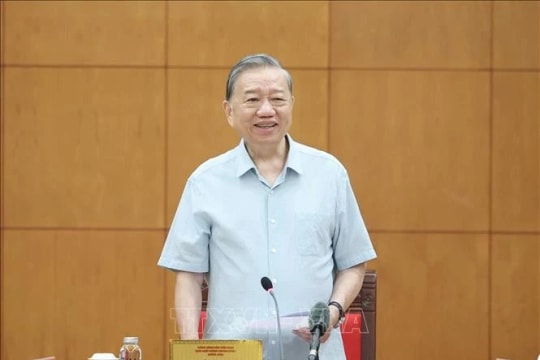 Party chief calls for careful review of four draft laws to avoid overlaps