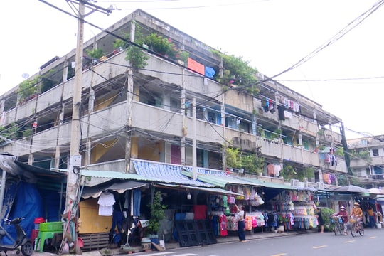 TP. Hồ Chí Minh: Chung cư, nhà tập thể xuống cấp - khi “tổ ấm” trở thành nỗi lo