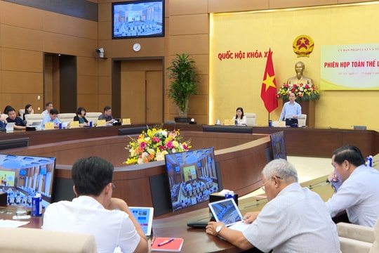 Xây dựng thể chế, hoàn thiện pháp luật – đột phá để phát triển đất nước