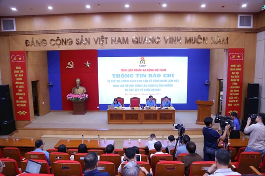 Dự kiến chi trả 400 tỷ đồng cho cán bộ công đoàn nghỉ việc do sắp xếp bộ máy