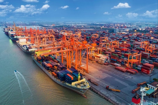 Việt Nam trước cơ hội dịch chuyển chuỗi cung ứng toàn cầu