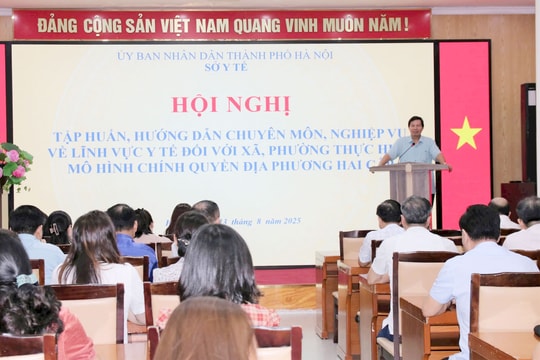 Hà Nội tháo gỡ "nút thắt" thiếu cán bộ có chuyên môn