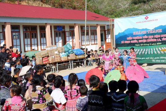 Sửa đổi, bổ sung các chính sách chuyên biệt về giáo dục vùng đồng bào dân tộc thiểu số và miền núi