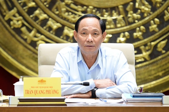 Phó Chủ tịch Quốc hội, Thượng tướng Trần Quang Phương chủ trì họp triển khai tổ chức chương trình “Vinh quang Quốc hội Việt Nam”
