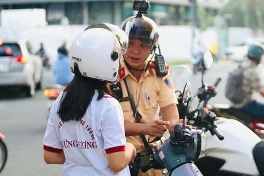 TP. Hồ Chí Minh: Nhiều trường hợp học sinh chưa đủ tuổi đã chạy xe máy