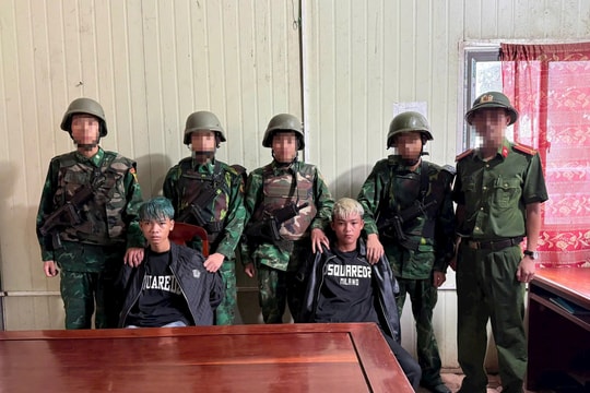 Quảng Trị: Bắt hai thanh niên tàng trữ 400 viên ma túy tại khu vực biên giới