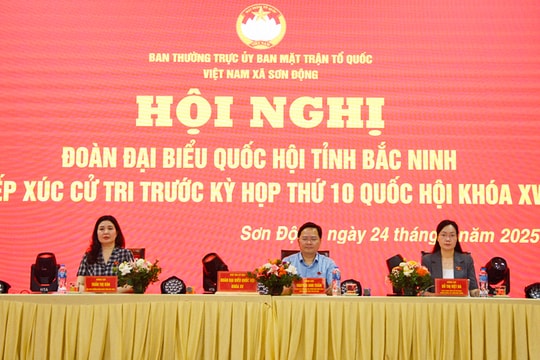 Đoàn đại biểu Quốc hội tỉnh Bắc Ninh tiếp xúc cử tri xã Sơn Động