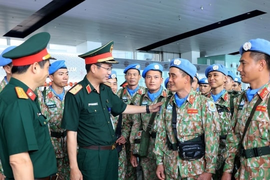 Vietnam’s Engineering Unit Rotation 4 departs for UN peacekeeping mission in Abyei