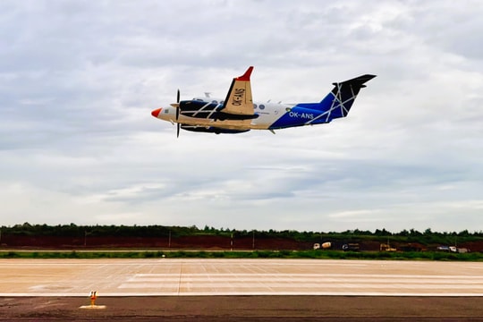 Sân bay quốc tế Long Thành đón chuyến bay hiệu chuẩn đầu tiên