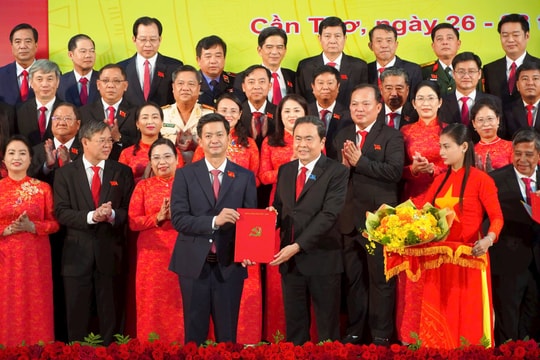 Chủ tịch Quốc hội Trần Thanh Mẫn dự, phát biểu chỉ đạo Đại hội đại biểu thành phố Cần Thơ