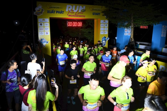 Gần 2.000 vận động viên tranh tài tại giải chạy “Run for Love” của Vietnam Airlines