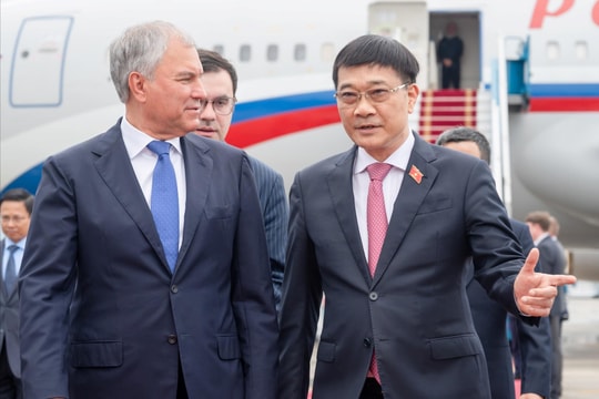 Chủ tịch Duma Quốc gia Quốc hội Liên bang Nga Vyacheslav Volodin bắt đầu thăm chính thức Việt Nam