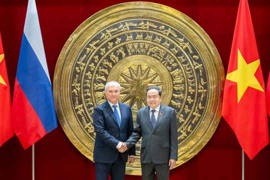 Chủ tịch Quốc hội Trần Thanh Mẫn hội đàm với Chủ tịch Duma Quốc gia Quốc hội Liên bang Nga Vyacheslav Volodin