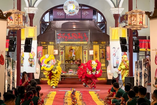 "Đánh thức" di sản bằng nghệ thuật đương đại