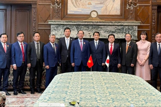 Phó Chủ tịch Quốc hội, Thượng tướng Trần Quang Phương hội kiến Chủ tịch Thượng viện Nhật Bản