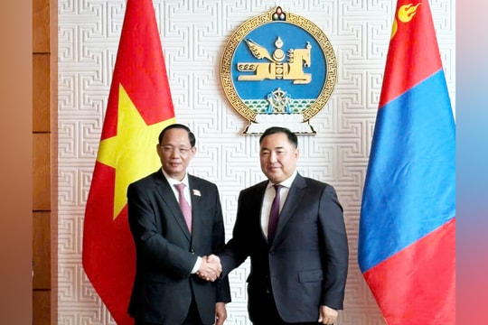 Phó Chủ tịch Quốc hội, Thượng tướng Trần Quang Phương hội đàm với Phó Chủ tịch Quốc hội Mông Cổ
