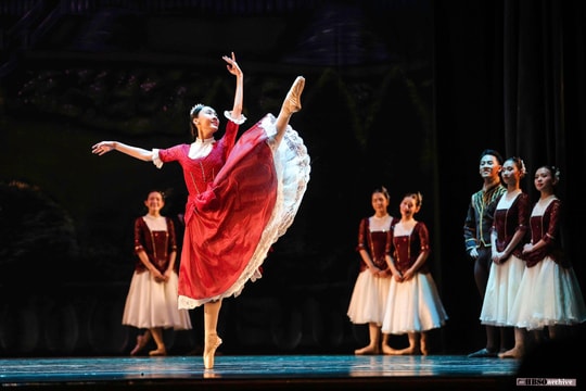 Ra mắt tuyệt tác ballet “Hồ Thiên Nga” phiên bản đầy đủ