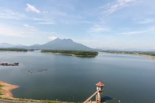 Hà Nội công bố tình huống khẩn cấp về thiên tai tại xã Suối Hai và xã Ba Vì