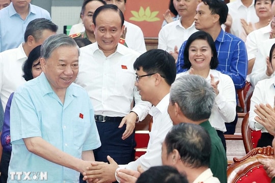 Xây dựng bộ máy lãnh đạo trong sạch, liêm chính, vì dân