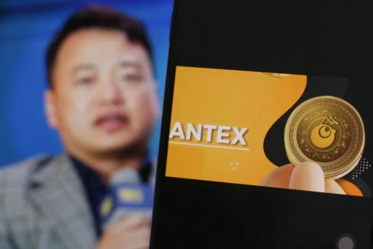 Cảnh sát kinh tế Hà Nội vào cuộc điều tra dự án tiền điện tử của Shark Bình