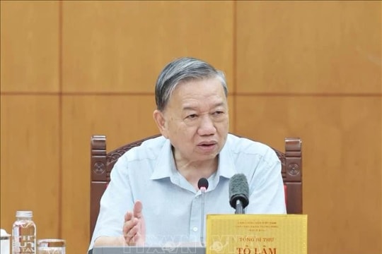 Party chief urges streamlining agricultural extension system under two-tier local administration model