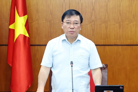 Rà soát, hoàn thiện dự thảo Nghị quyết quy định một số mẫu hồ sơ sử dụng trong công tác bầu cử