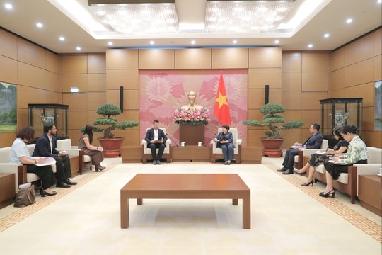 Việt Nam – Pháp thúc đẩy hợp tác y tế, dược phẩm và vaccine