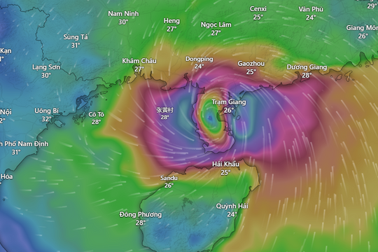 Cập nhật: Bão số 11 MATMO cách Móng Cái (Quảng Ninh) khoảng 230km, Hà Nội mưa từ đêm nay