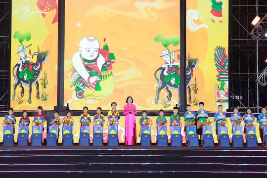 Phó Chủ tịch Quốc hội Nguyễn Thị Thanh: Không để học sinh nào thiếu trường, thiếu lớp