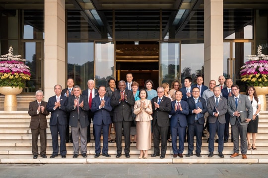 Việt Nam - Cuba chia sẻ kinh nghiệm phát triển kinh tế tư nhân