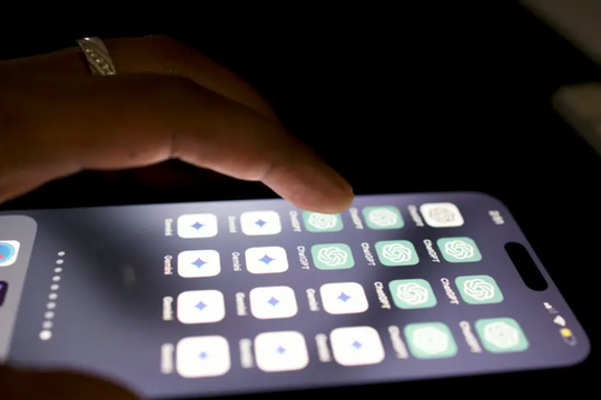 Bắt giữ học sinh 13 tuổi vì hỏi ChatGPT cách giết bạn cùng lớp