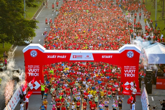 Giải Marathon Quốc tế Hà Nội Techcombank Mùa thứ 4 thu hút hơn 13.000 vận động viên đến từ 55 quốc gia và vùng lãnh thổ tham dự