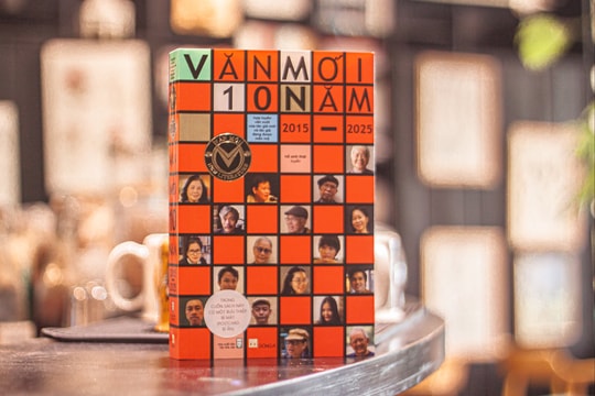 Ra mắt ấn bản "Văn Mới 10 năm 2015 - 2025"