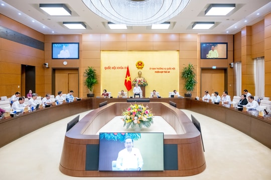 Thông cáo báo chí Về Chương trình Phiên họp thứ 50 của Ủy ban Thường vụ Quốc hội (Tháng 10/2025)