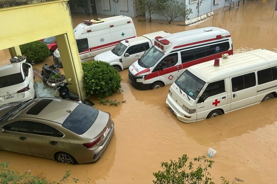 Lạng Sơn: Gần 300 bệnh nhân Trung tâm Y tế Hữu Lũng bị cô lập