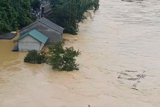 Lạng Sơn: Lũ trên sông Trung tại Hữu Lũng vượt mức lịch sử 1,74m