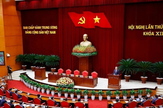 Party chief's remarks at closing session of Party Central Committee's 13th meeting
