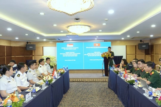 Vietnam, Singapore young officers enhance exchanges, cooperation