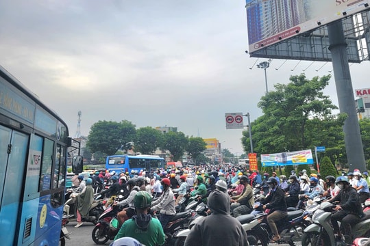 TP. Hồ Chí Minh: Xử lý 336 điểm nguy cơ ùn tắc giao thông cục bộ trước Tết Nguyên đán Bính Ngọ