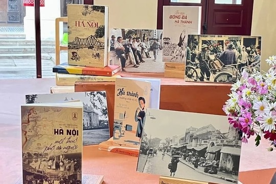 Những trang sách giữ hồn phố và người Hà Nội