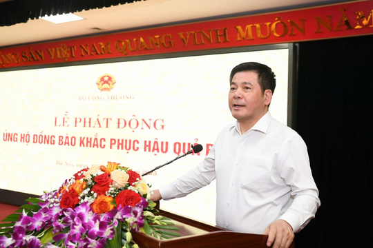 Bộ Công Thương quyên góp gần 1 tỷ đồng ủng hộ đồng bào khắc phục hậu quả bão lũ