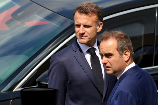 Diễn biến sốc trên chính trường Pháp: Tổng thống Macron bổ nhiệm lại Thủ tướng vừa từ chức