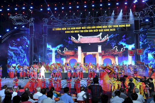 Chủ tịch Quốc hội Trần Thanh Mẫn dự lễ tưởng niệm 725 năm ngày mất Anh hùng dân tộc Trần Hưng Đạo