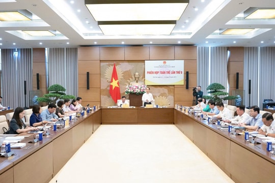 Hoàn thiện khung pháp lý cho hàng không dân dụng hiện đại