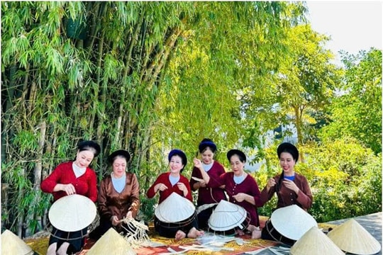 Tôn vinh nghệ thuật diễn xướng dân gian