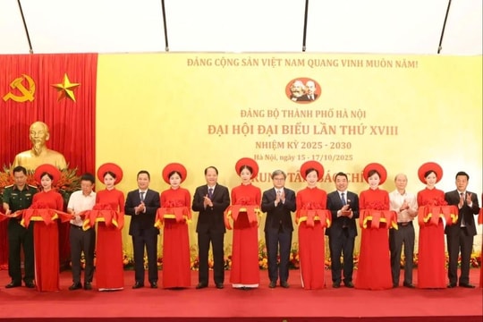 Khai trương Trung tâm báo chí phục vụ Đại hội đại biểu Đảng bộ TP. Hà Nội lần thứ XVIII