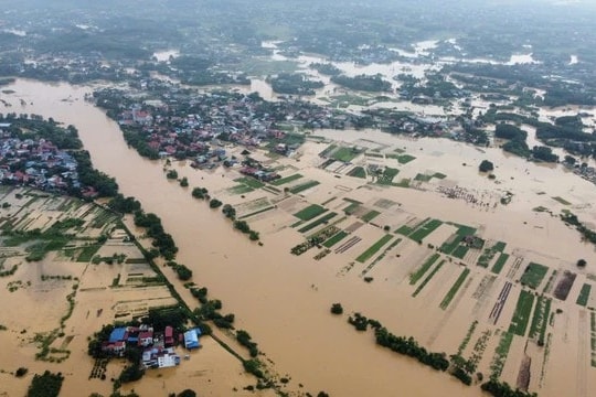 Australia hỗ trợ 3 triệu đô la Úc khắc phục hậu quả bão lũ