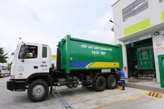 TP. Hồ Chí Minh: Sẽ có quy định mới về thu gom, vận chuyển, xử lý chất thải rắn xây dựng và bãi đổ bùn thải