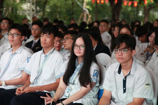 Hà Nội: Ra mắt đội tuyển thi học sinh giỏi quốc gia năm học 2025-2026