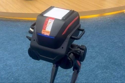 Bị “tố” dán logo chồng lên nhãn mác nhà sản xuất nước ngoài: ĐH Bách khoa Hà Nội cần minh bạch hóa trước dư luận